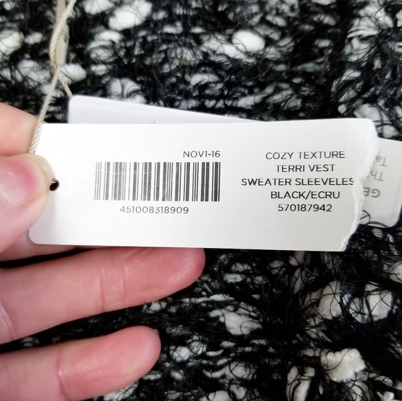 Chico's Terri Knit Sweater Vest sz 1 NWT - Picture 8 of 11